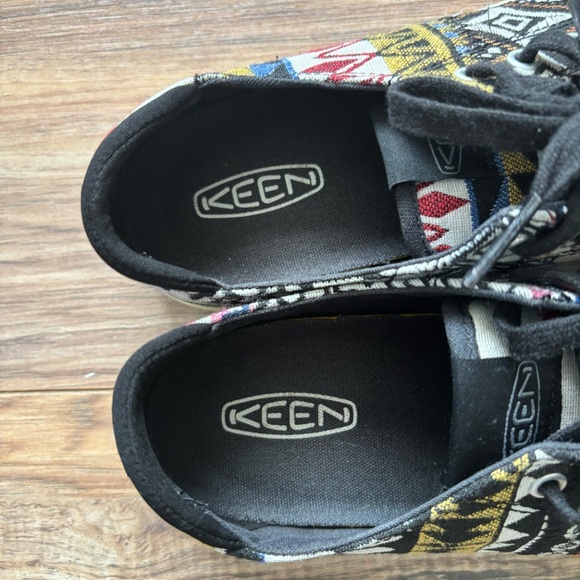 Keen Elsa IV Aztec Southwestern Multicolor Geometric Woven Sneakers Size 9.5 EUC - Picture 6 of 8